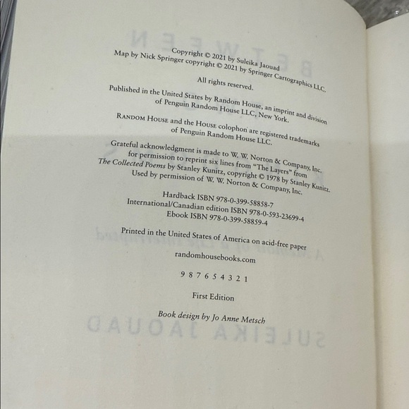 Between Two Kingdoms by Suleika Jaouad - Hardcover - Picture 7 of 7